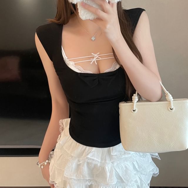 Slim Fit Cap-Sleeve Neck T-Shirt Lace Panel Bra Top / Bow Scoop