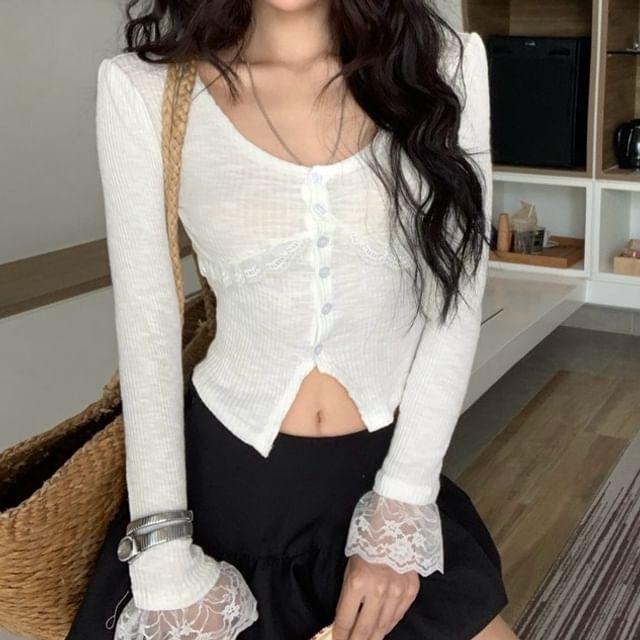 Trim Long-Sleeve Neck Slim Crop Lace Top Fit Scoop Button