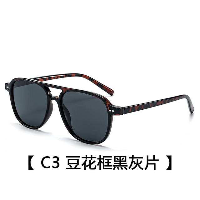 Aviator Plastic Sunglasses