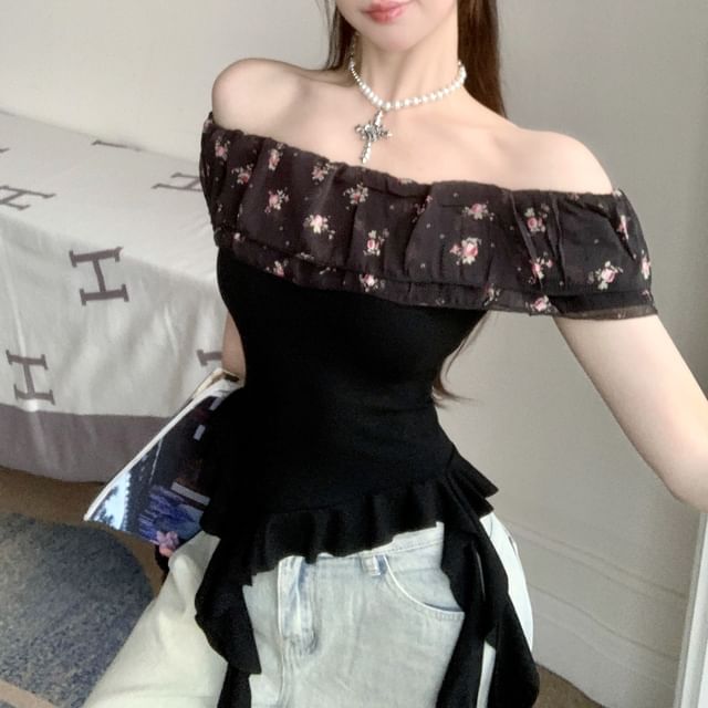 Slim Ruffle Trim Tee Cap-Sleeve Floral Panel Off-Shoulder Fit