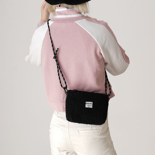 Crossbody Fleece Bag Applique