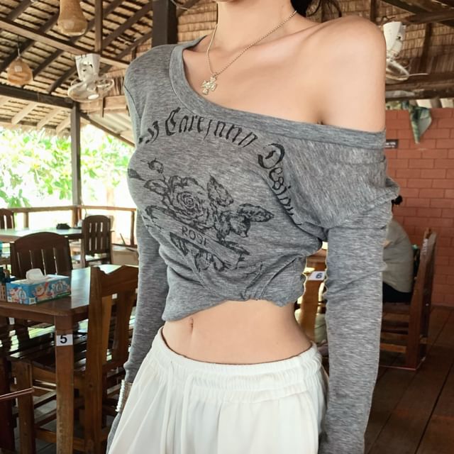 T-Shirt Lettering One-Shoulder Long-Sleeve