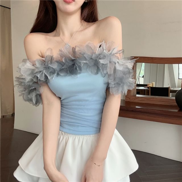 Off-Shoulder Flower Detail T-Shirt Plain