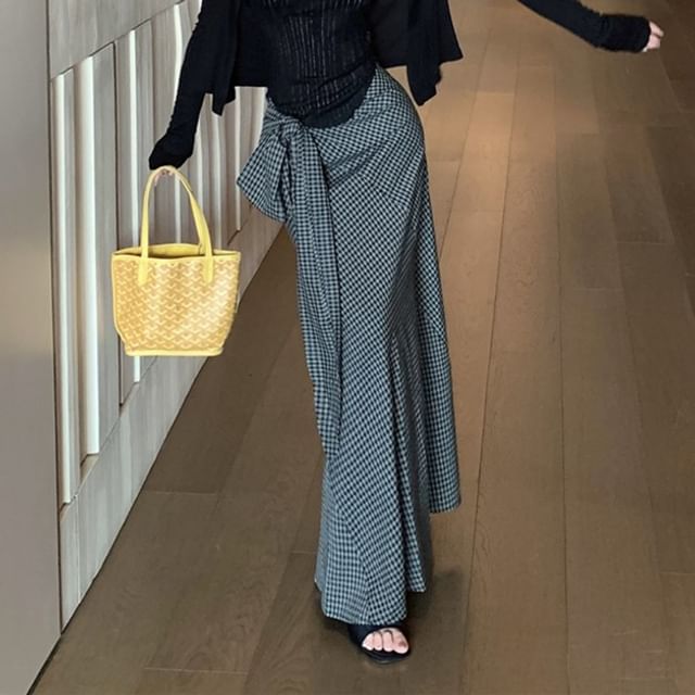 Plaid Pencil / Pinstriped Cardigan Tank Maxi High Scoop Neck Tie-Up Plain Skirt Panel Top Waist Lace