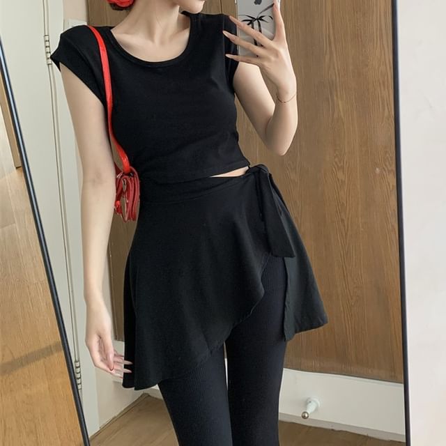 Plain Pants Sleeve / Neck Piece High Mock Two Flared T-Shirt Asymmetrical Waist Crew Cap