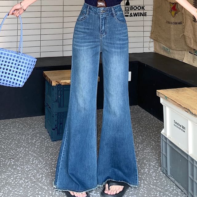 High Jeans Flared Washed Rise