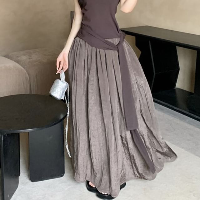 Maxi A-Line Plain / Scoop Skirt Waist High Neck Tie Halter Top