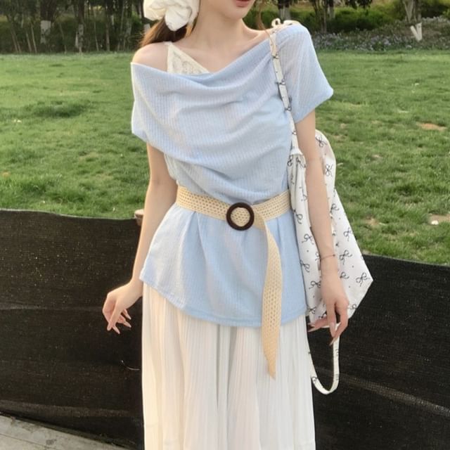 Plain Short-Sleeve Tee One-Shoulder