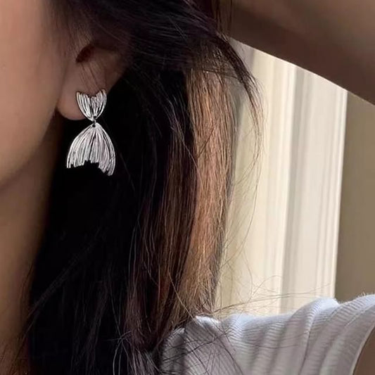 Clip-On / Tail Fish Earring Stud