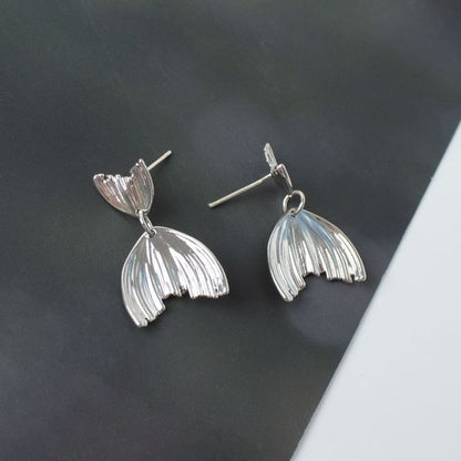 Clip-On / Tail Fish Earring Stud