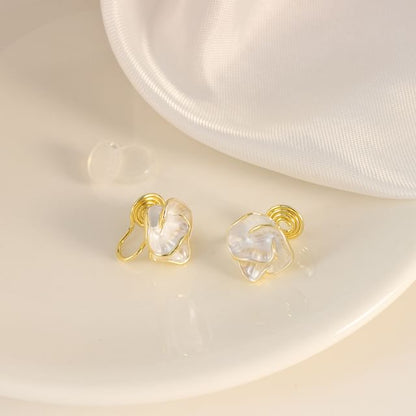 Clip-On Stud Earring / Flower