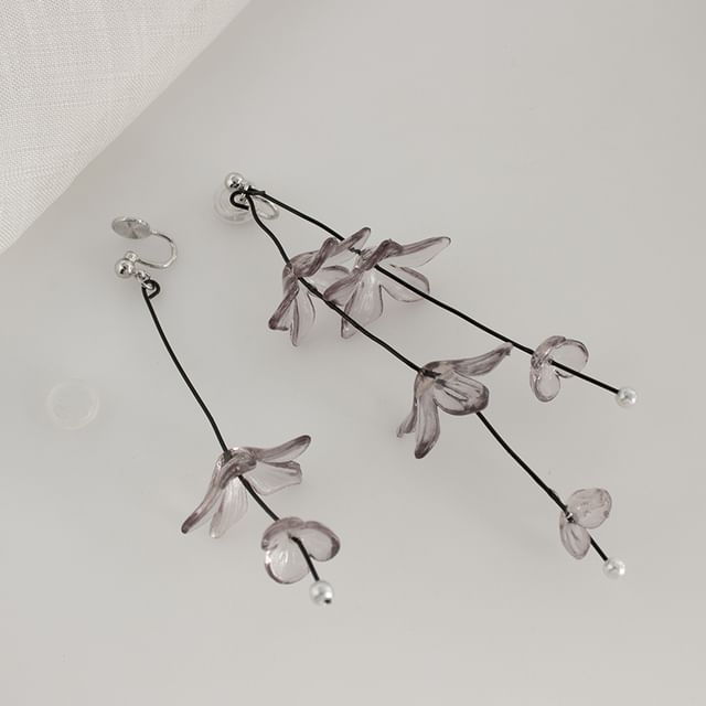 / Flower Clip-On Drop Asymmetrical Earring