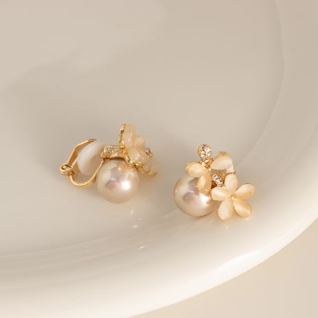 Alloy (Various Designs) Pearl Cat Stud Cuff Stone Eye Earring Faux / Ear Floral