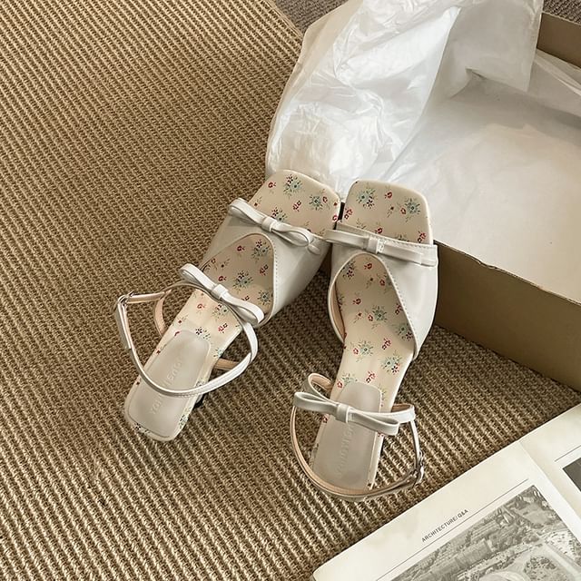 Heel Low Floral Toe Sandals Square Print
