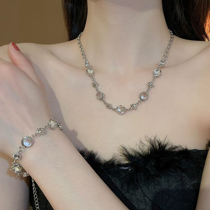 Bracelet / Alloy Choker Glass Bead Station