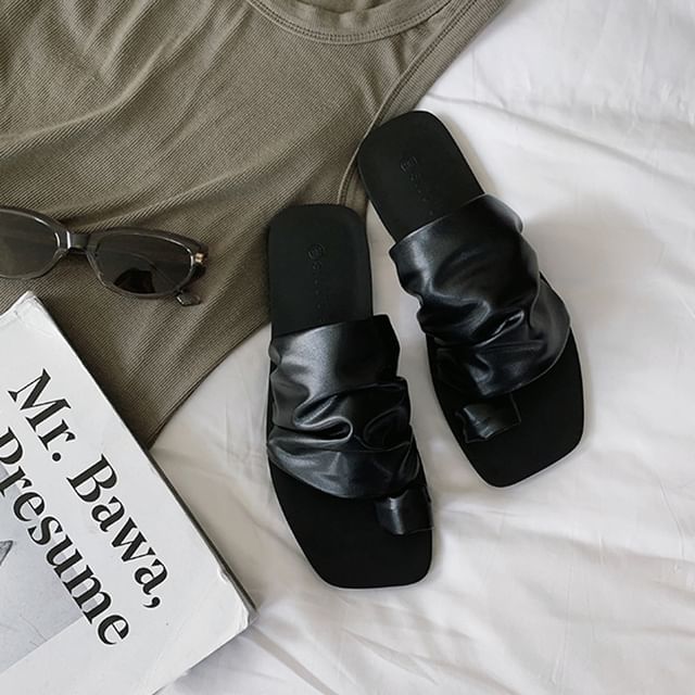 Square Faux Sandals Loop Toe Ruched Leather Slide