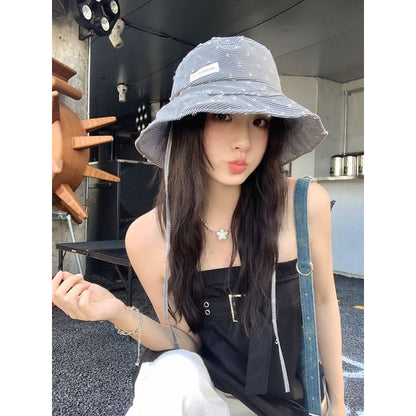 Lettering Bucket Plaid Applique Hat