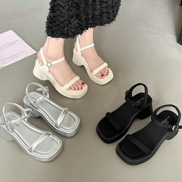 Plain Heel Chunky Sandals