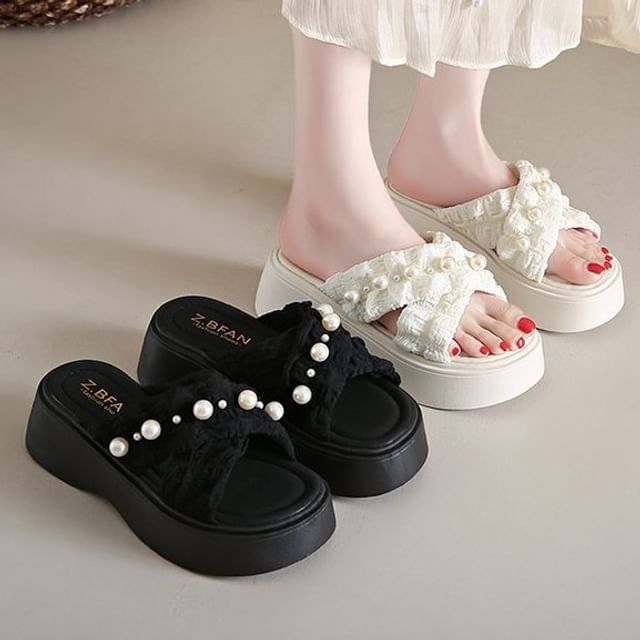 Pearl Criss Platform Faux Slide Sandals Cross