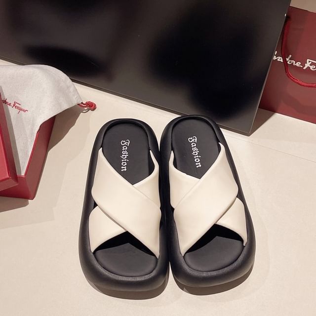 Cross Slide Criss Platform Sandals
