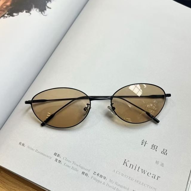 Metal Frame Oval Sunglasses