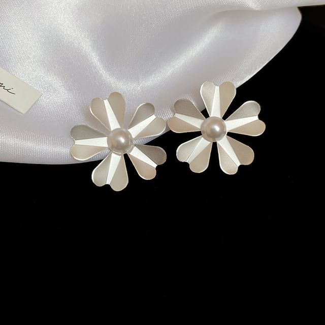 Stud Flower Faux Earring Pearl