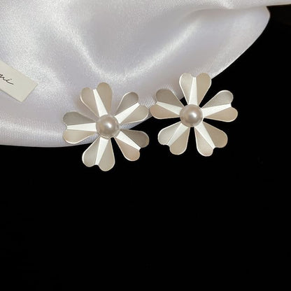 Stud Flower Faux Earring Pearl