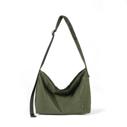Messenger Plain Zip Bag Lightweight