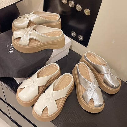 Plain Mules Cross Platform