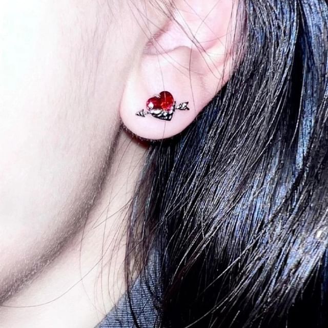 Heart Ear Rhinestone Stud