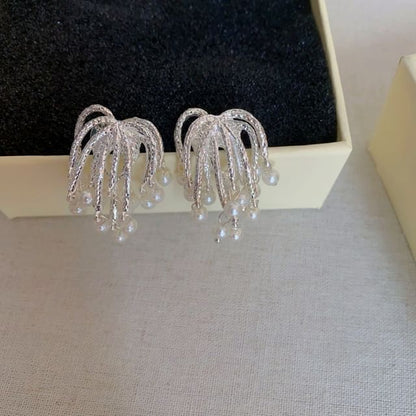 Faux Fringed Firework Pearl Alloy Earring