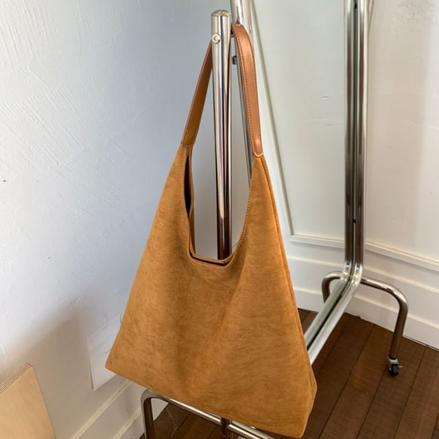 With Faux Pouch Suede Bag Tote