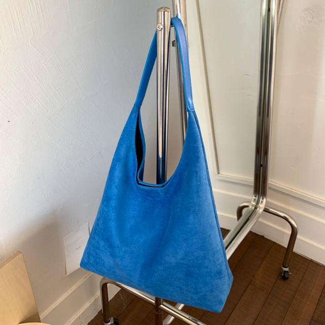 With Faux Pouch Suede Bag Tote