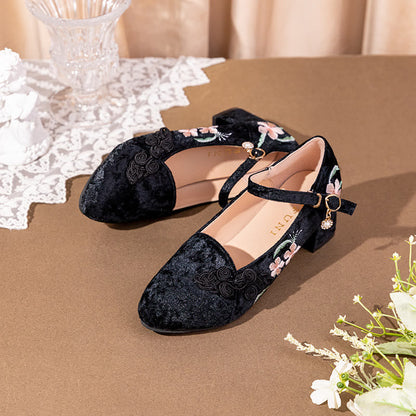 Retro Floral Embroidery Toe High Heel Shoes