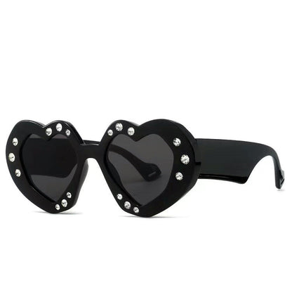 Y2K Heart-Shaped Sunglasses