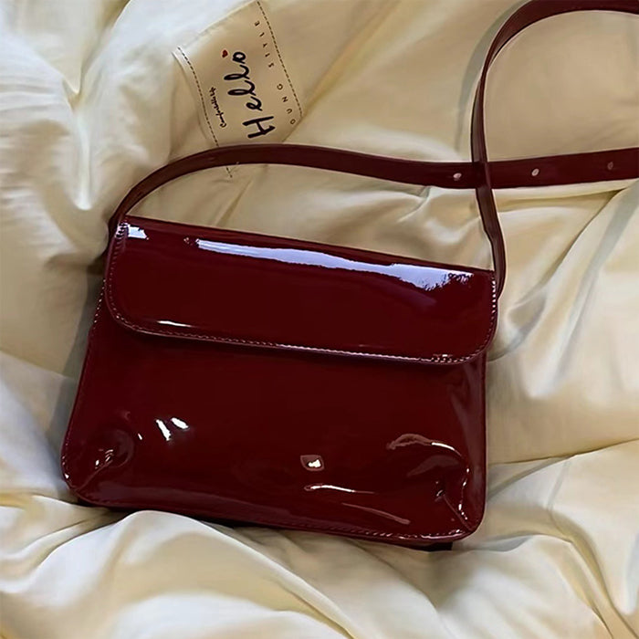 Vintage rot lackierte Tasche