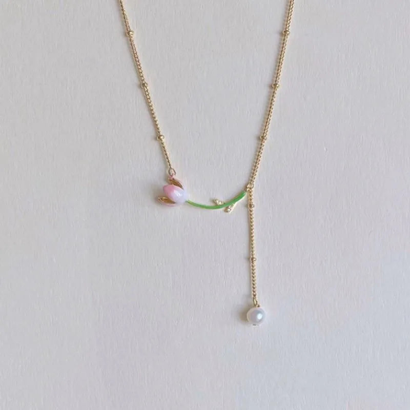 Tulip Necklace W318 Wonderland Case