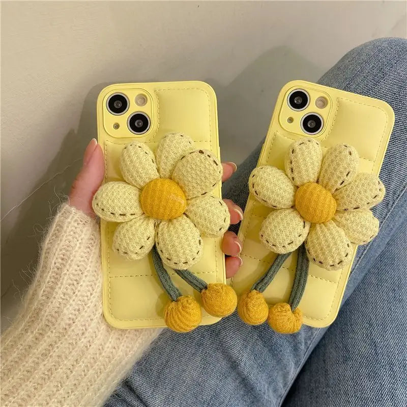 3D Flower Phone Case - iPhone 13 Pro Max / 13 Pro / 13 / 13 