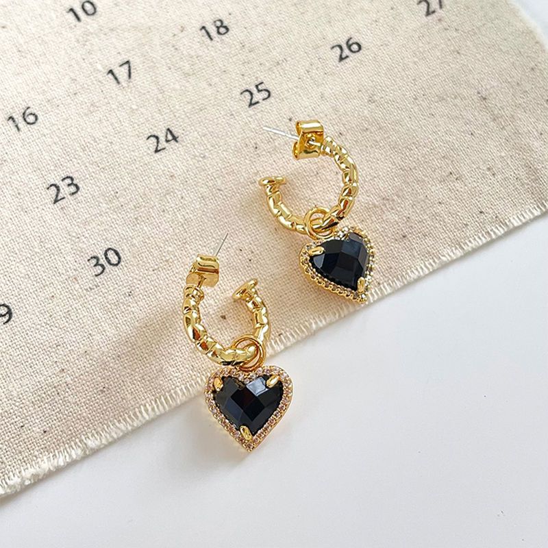 Black Sweet Heart Crystal Earrings