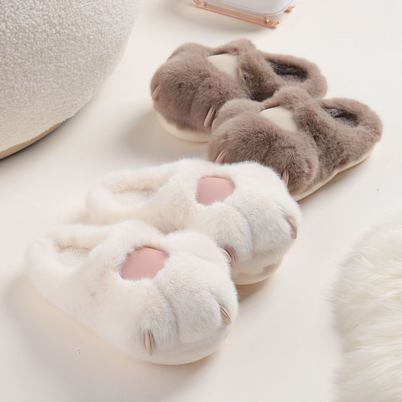 Paw Fluffy Winter Slipper Wonderland Case