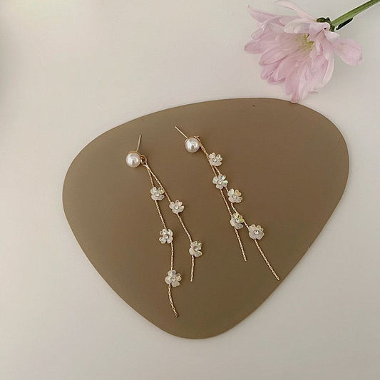 Faux Pearl Flower Drop Earrings 1 Pair - 3762 - White & Gold - One Size WA59
