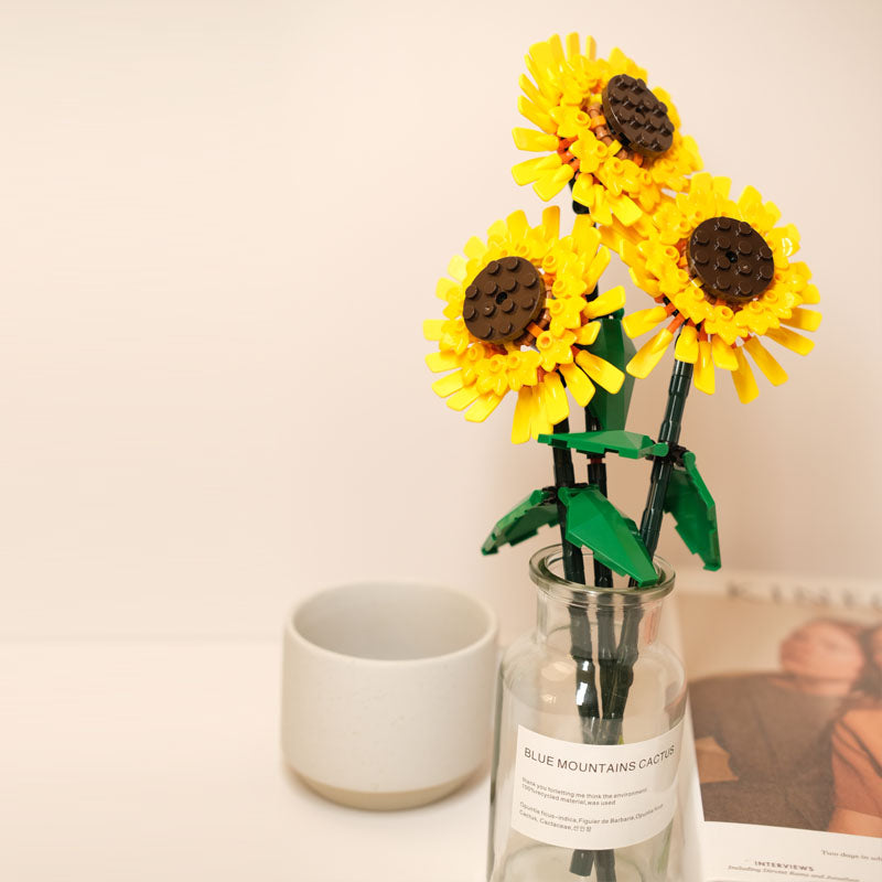 DIY Building Sunflower Blocks Wonderland Case