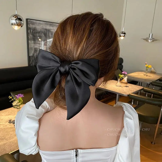 Bow Fabric Scrunchie-1