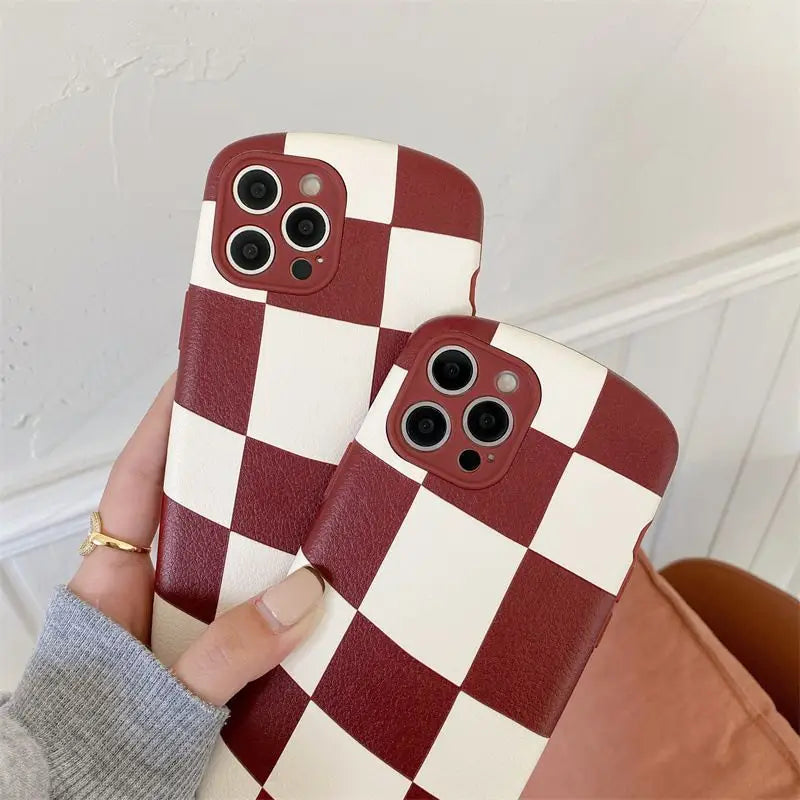 Asymmetrical Plaid Phone Case - iPhone 13 Pro Max / 13 Pro / 13 / 12 Pro Max / 12 Pro / 12 / 11 Pro Max / 11 Pro / 11 / XS Max / XR / XS / X / 8 Plus / 7 Plus-8