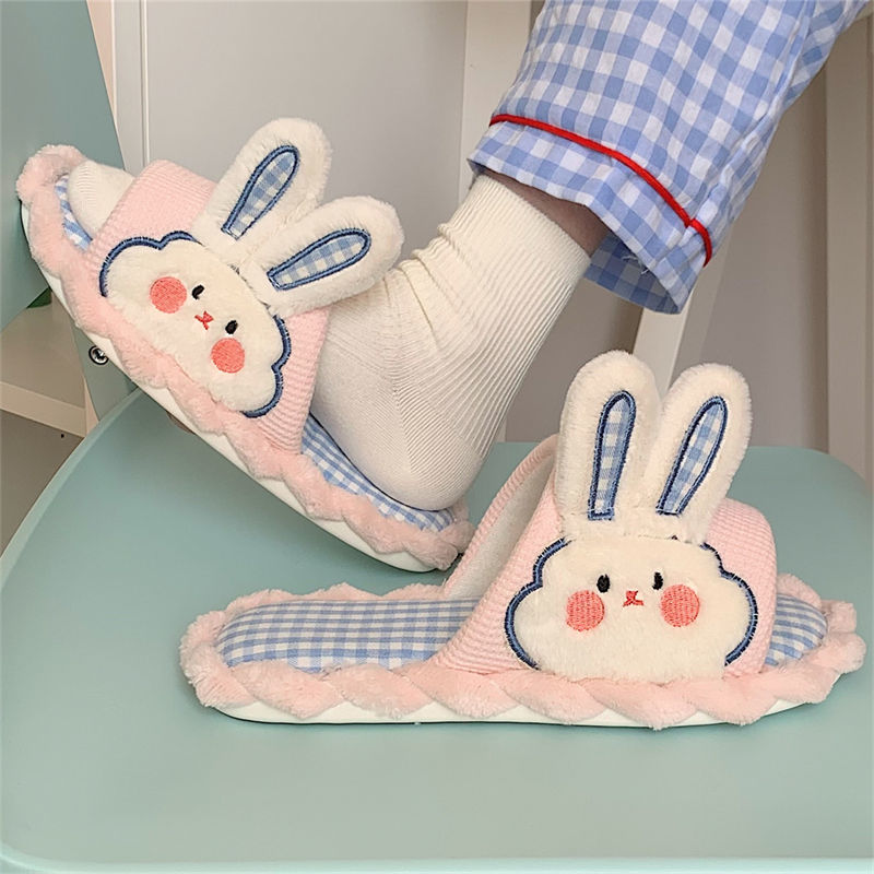 Milky strawberry slippers MK18566 Wonderland Case