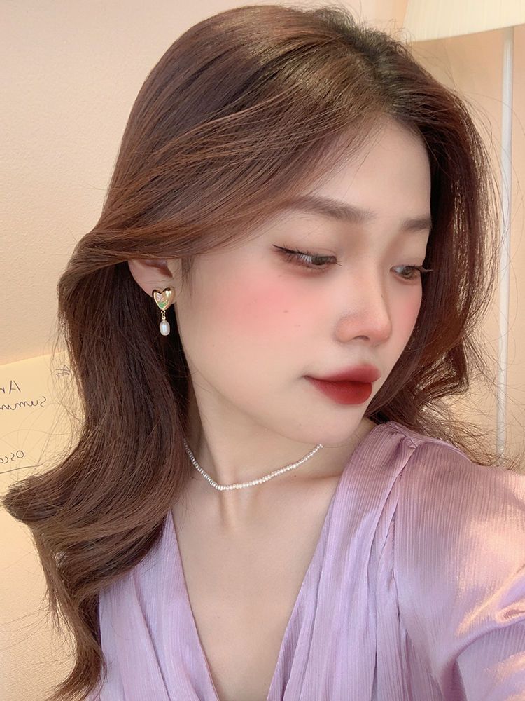 French Tulip Love-Heart Pearl Earrings Wonderland Case
