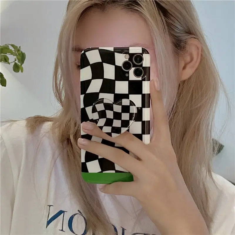Black White Grid Printing With Heart Holder iPhone Case 
