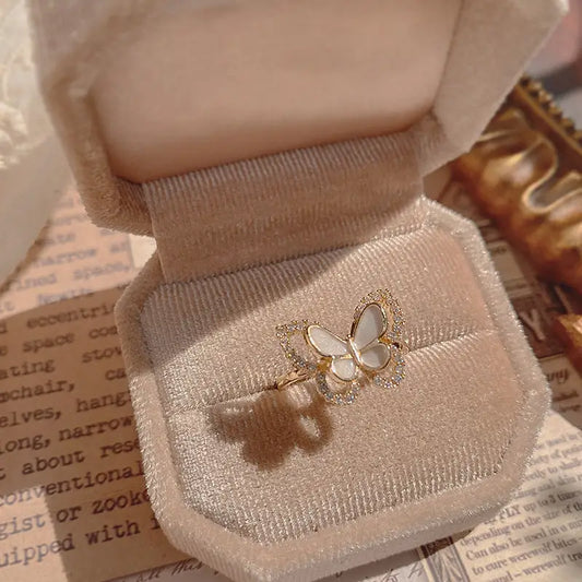 Brooke Butterfly Ring LIN09 - Gold(no box)