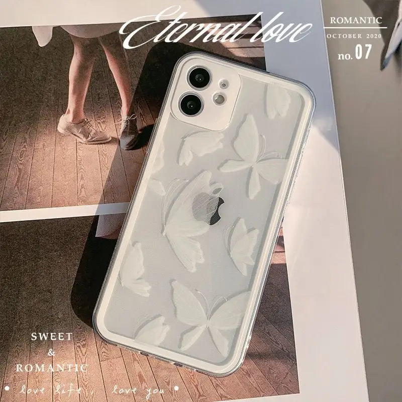 Butterfly Transparent Phone Case - iPhone 12 Pro Max / 12 Pro / 12 / 12 mini / 11 Pro Max / 11 Pro / 11 / SE / XS Max / XS / XR / X / SE 2 / 8 / 8 Plus / 7 / 7 Plus-3