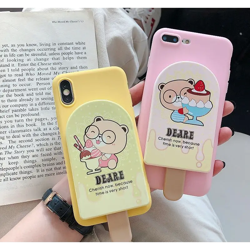 Cartoon Print Mirrored Phone Case with Hair Comb - iPhone 11 Pro Max / 11 Pro / 11 / SE / XS Max / XS / XR / X / SE 2 / 8 / 8 Plus / 7 / 7 Plus-8